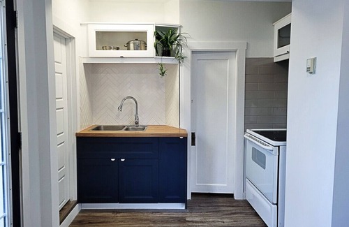 Sylvan Lake Cottage | Steps to Sylvan Lake – Incredible Lazy Lake Loft Retreat