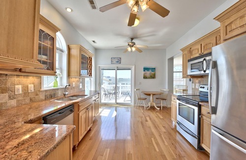 Ship Bottom House | Steps to the Beach: Modern Comfort with Rooftop Views