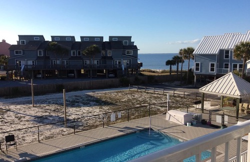 Pensacola Beach Condo | Beachside Retreat with Ocean Views and Family-Friendly Amenities