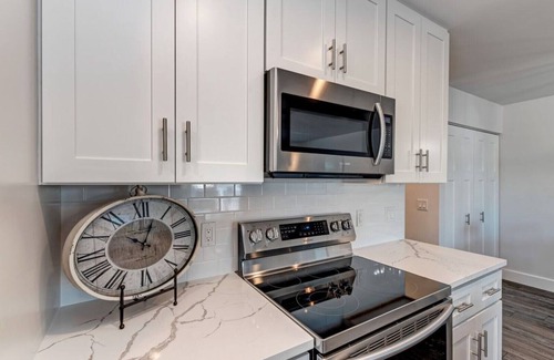 Holmes Beach House | Steps to the Beach with Private Heated Pool & Ocean View