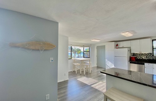 Pine Island House | Beachfront Escape: Kayaks & Pool Minutes from Weeki Wachee