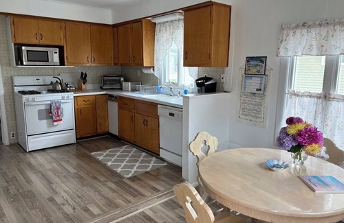Lavallette House | Steps to the Beach with Oceanfront Views & Breakfast Included!