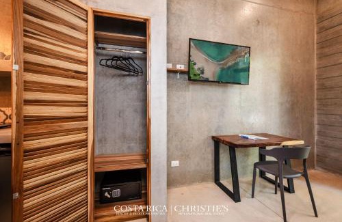 Playa Grande House | Steps to the Main Surf Break - 6 Bedroom Villa