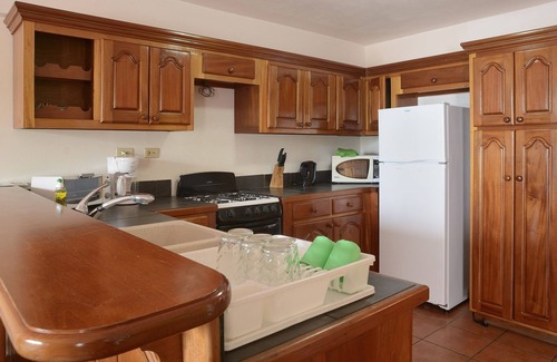 Sittee River Villa | Ocean-View Villa - 3 BR Haven with Pool & Mountain Vistas