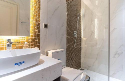 Little Japan Apartment | Convenient Getaway Near Vincom, Casino & Pool Access