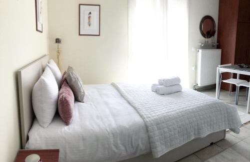 Kozani Apartment | Exceptional Stergios Apartments: Family-Friendly Getaway