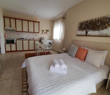 Kozani Apartment | Child-Friendly Stergios Apartments - Guest Rated 9.4/10