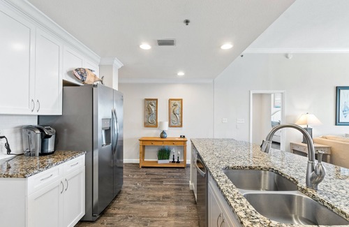 Thomas Drive Condo | Relax at Sterling Beach Resort: Ocean View & Spa Awaits