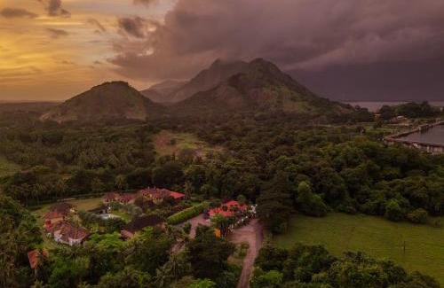 Palakkad Resort | Welcoming Hotel Govardhana with Complimentary Breakfast