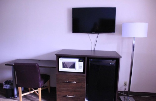 Niagara Falls Hotel | Eco-Friendly Sterling Inn: Convenient Stay Near Niagara Falls
