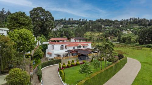 Kodaikanal Resort | Relaxing Retreat at Sterling Kodai Lake - Pet Friendly & More