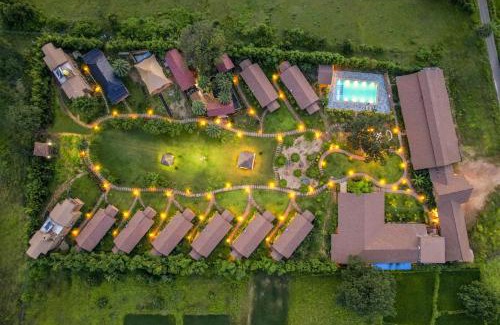 Turiya Hotel | Family-Friendly Stay at Orient Woods Pench with Breakfast