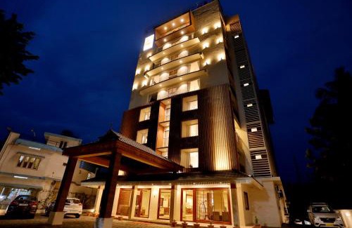 Kumily Hotel | Serene Sterling Thekkady: Spa Retreat with Ocean Views