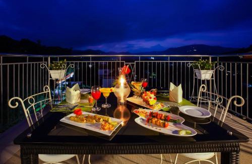 Kumily Hotel | Serene Sterling Thekkady: Spa Retreat with Ocean Views