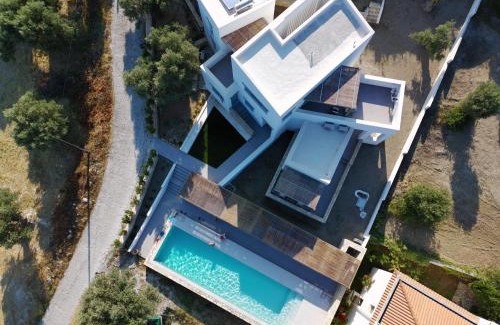 Sipiada Apartment | Oceanfront Sterna Suites: Guest Rated 10/10, Pet Friendly
