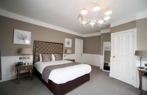 Steventon Hotel | Discover Steventon House Hotel: Family-Friendly & Breakfast Included