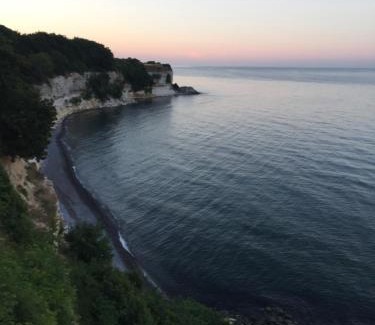 Store Heddinge Bed & Breakfast | Cozy Stevns Klint Bed & Breakfast with Ocean Views