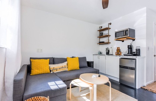 Arbolago Apartment | Stewart Studio: Private Yard with Lake Access & Pet-Friendly