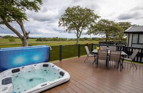 St. Andrews House | Perfect Stewarts Resort Lodge 29: Pet & Child Friendly Stay