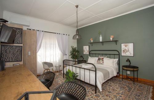 Steytlerville House | Experience Comfort at Steytlerville Royal Hotel - 4 Star Stay