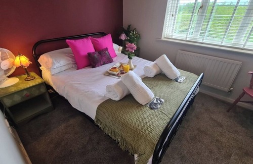 Church Gresley House | Discover Sticky Wicket: Boutique Retreat in Swadlincote
