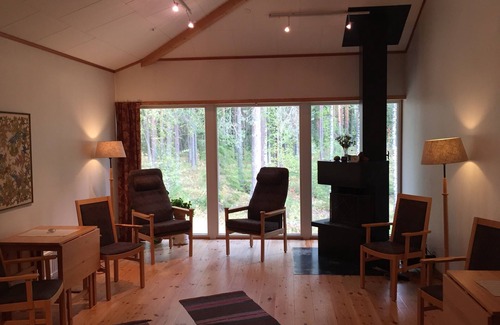 Rattvik Bed & Breakfast | Discover Stiftelsen Berget: Spa, Breakfast & Family-Friendly