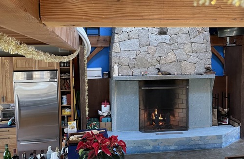 Bar Mills House | Serene Stille Wasser: Pet-Friendly Retreat with Dock Access