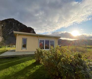Bleik Apartment | Unwind at Stillehuset - Rated 10/10, Family & Pet Friendly