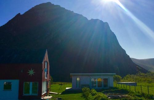 Bleik Apartment | Unwind at Stillehuset - Rated 10/10, Family & Pet Friendly
