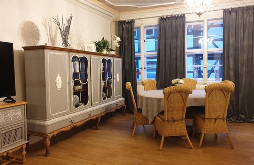 Stolberg Apartment | Elegant Design Apartment in Historic City Center