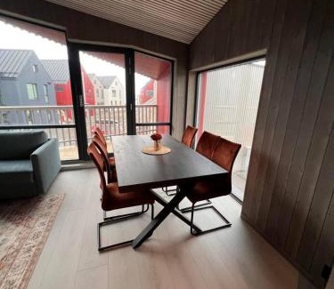 Henningsvaer Apartment | Stylish Apartment in Henningsvær - Family Friendly Getaway