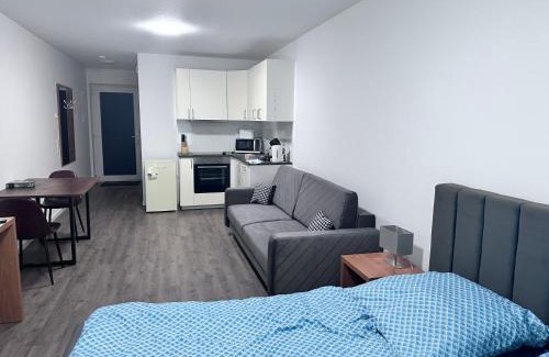 Kreyenbruck Apartment | Stylish Stays at Kreyenbrück Apartments in Oldenburg