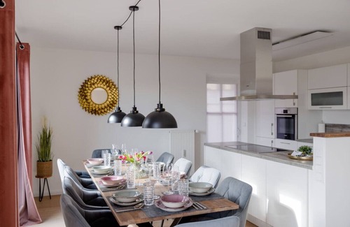 Feldafing Apartment | Stilvolle 115qm I Terrasse I BBQ