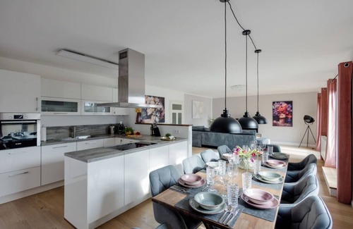 Feldafing Apartment | Stilvolle 115qm I Terrasse I BBQ