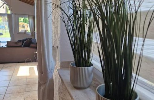 Juechen Apartment | Stylish Ground-Floor Apartment - Guest Rated 9.7/10