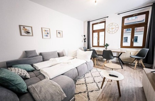 Mockern Apartment | Stylish 2-Bedroom Apartment with Balcony and Family Amenities