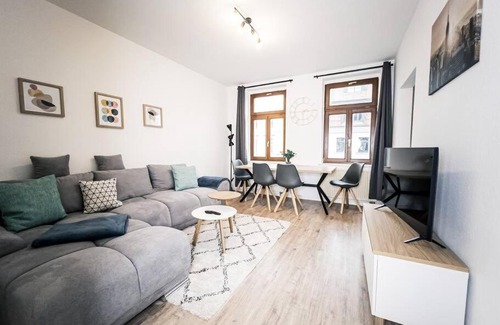 Mockern Apartment | Stylish 2-Bedroom Apartment with Balcony and Family Amenities