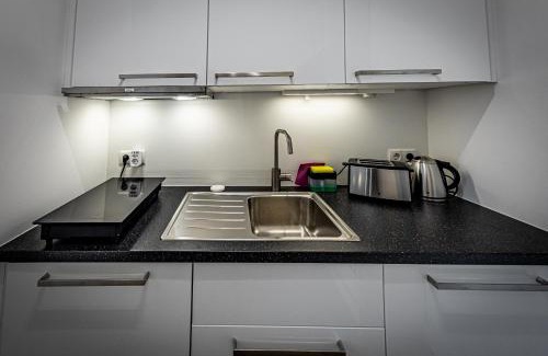 Rudolfsheim-Funfhaus Apartment | Stylish Apartment in Prime Location, "die Bunte" - 8/10