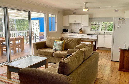 Bendalong House | Sting Ray Bay: Oceanfront Retreat with Exceptional Amenities
