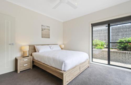 Metung House | Experience Stirling Escape: Family-Friendly Stay with 9.1 Rating