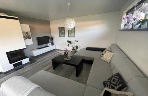 Liptovsky Mikulas House | Stošice Residence: Family-Friendly Retreat with 9.8 Rating