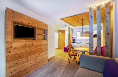 San Giacomo Apartment | Top-Rated Stoana Apt 2-2 with Hot Tub & Pet-Friendly Access
