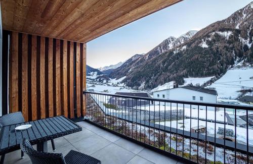 San Giacomo Apartment | Discover Stoana Apt 2-6: Family-Friendly with Hot Tub Access