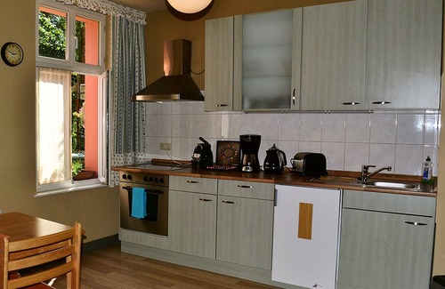 Quedlinburg Apartment | Stobenstrasse Apartments | Quiet Retreat with Garden Terrace