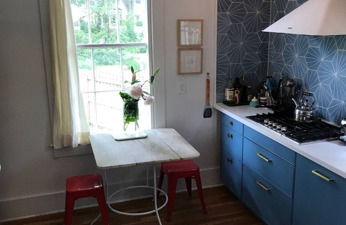 Kingston Stockade District House | Stockade Oasis: Family-Friendly Stay with Private Yard