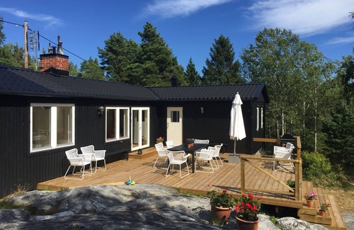 Varmdo Cottage | Idyllic Stockholm Archipelago with Pool, Boats & Bikes