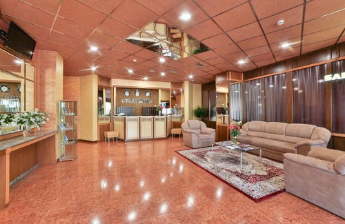 Staryy Oskol Hotel | Discover Stoilyanka: Rated 9/10 with Breakfast Included
