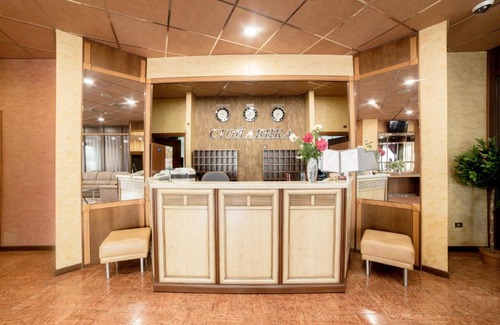 Staryy Oskol Hotel | Discover Stoilyanka: Rated 9/10 with Breakfast Included