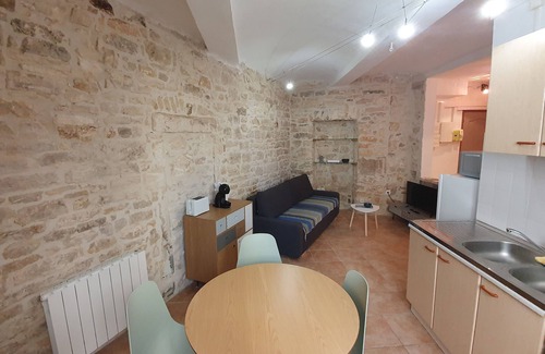 Barjac Apartment | Pet-Friendly Stone Apartment in Barjac with Breakfast
