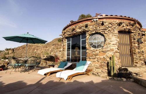 Araby Cove House | Stone-Built Bungalow Rental with Coachella Valley Views near Palm Springs, California